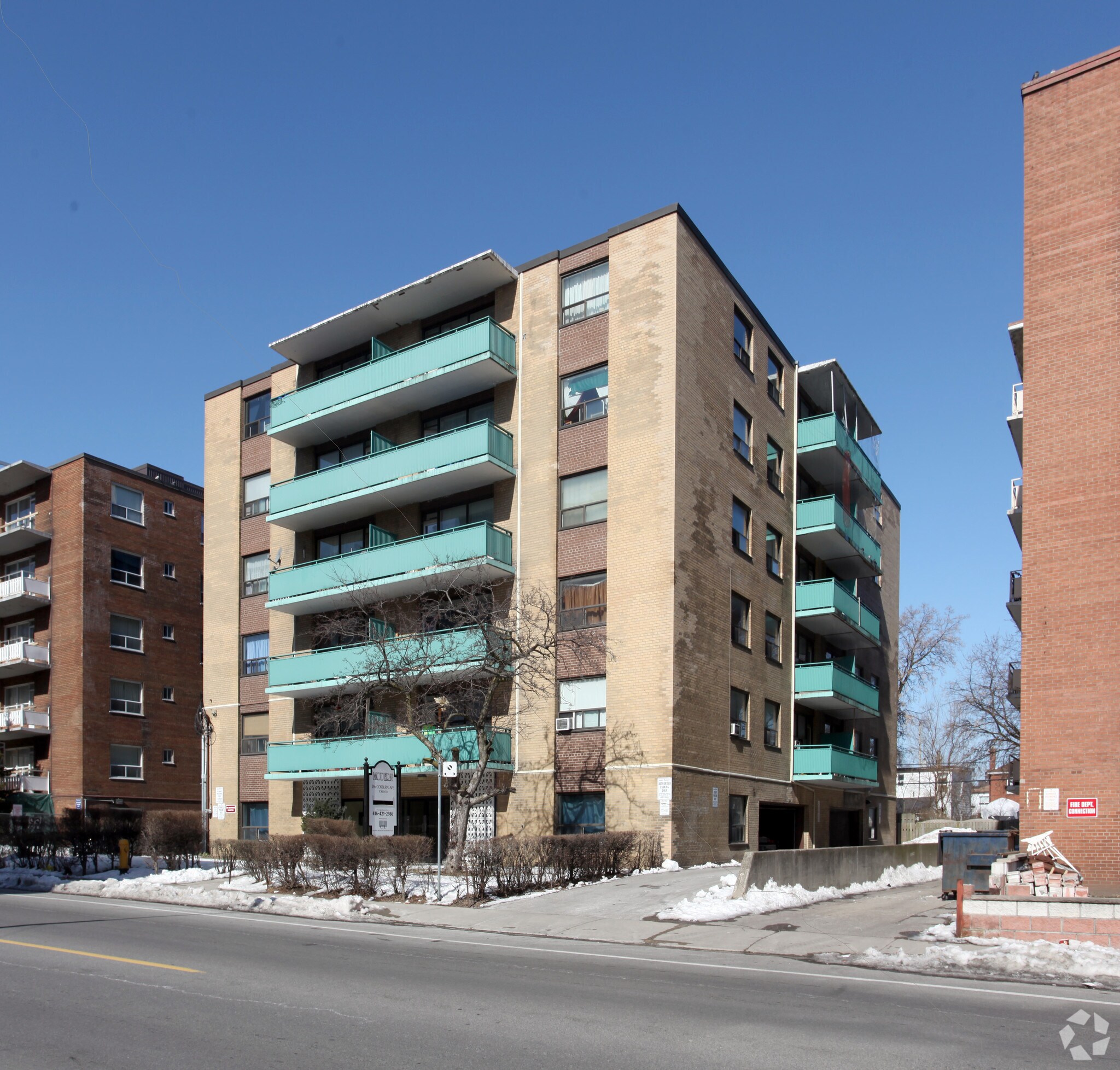 246 Cosburn Ave, Toronto, ON à vendre Photo principale- Image 1 de 1