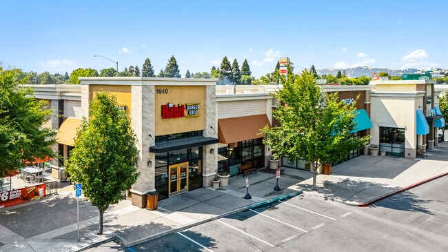 Plus de détails pour 1640 E Monte Vista Ave, Vacaville, CA - Commerce de détail à vendre