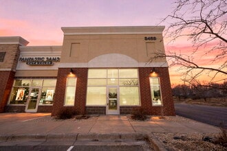 3453 Lake Dr, Blaine, MN à louer Photo du bâtiment- Image 1 de 17