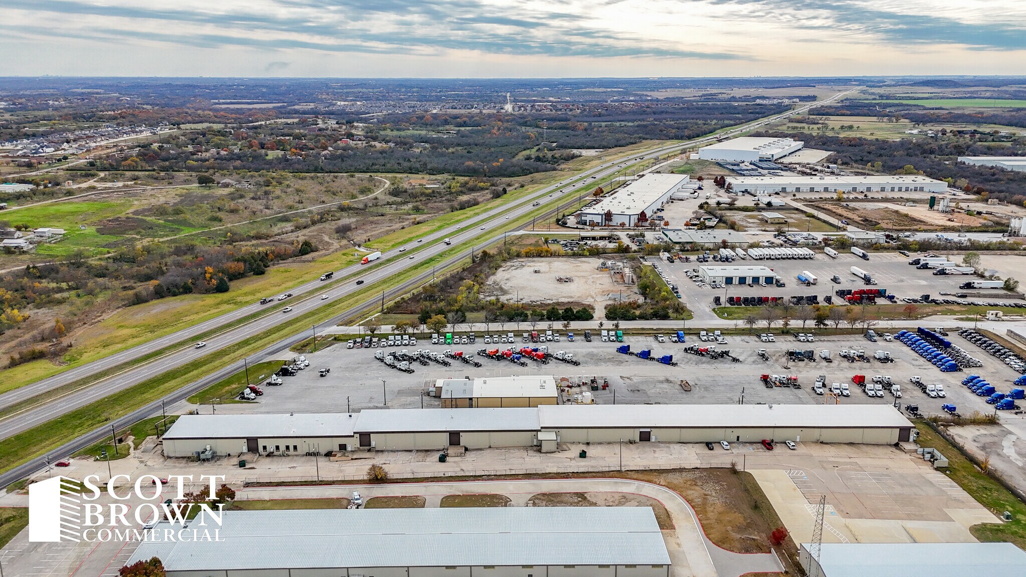 1512 I-35 W, Denton, TX à louer Photo du bâtiment- Image 1 de 23