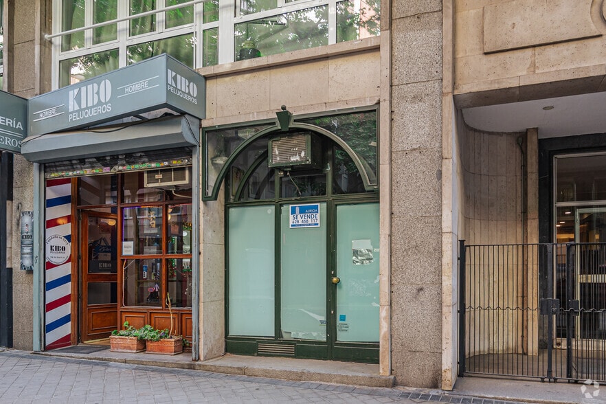 Calle de Edgar Neville, Madrid, Madrid à vendre - Photo du bâtiment - Image 3 de 5
