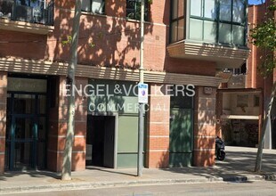 Office/Retail in Barcelona, Barcelona for lease Interior Photo- Image 2 of 19