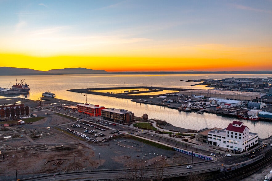 1025 Granary Ave, Bellingham, WA à vendre - Photo du bâtiment - Image 3 de 6