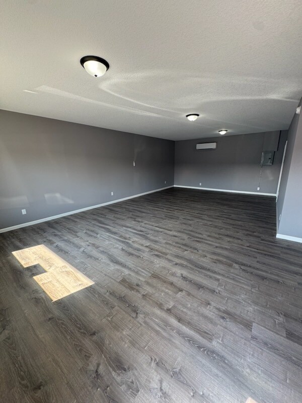 916 W Coliseum Blvd, Fort Wayne, IN for lease Interior Photo- Image 1 of 2