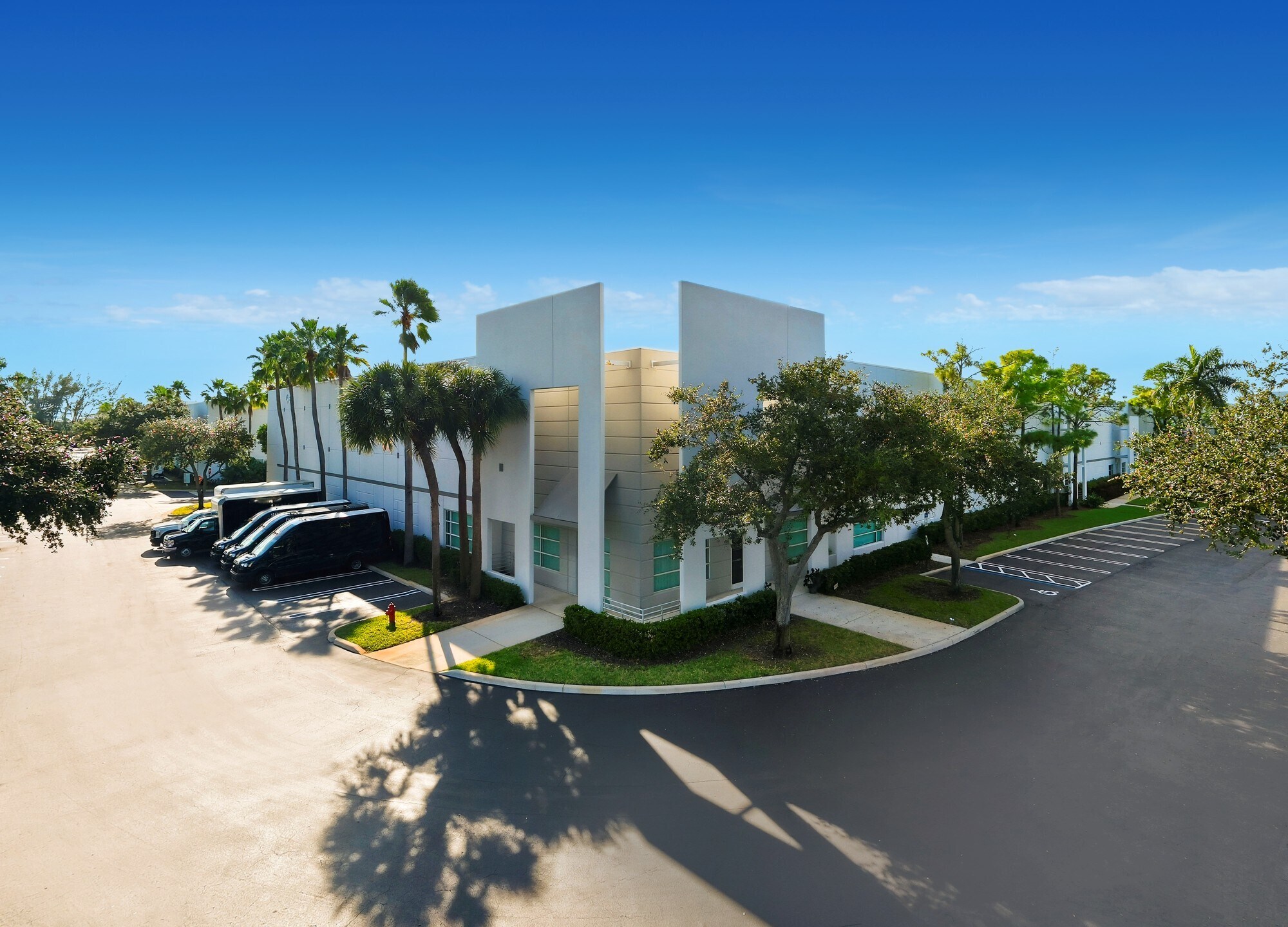 2035 High Ridge Rd, Boynton Beach, FL à louer Photo du bâtiment- Image 1 de 7