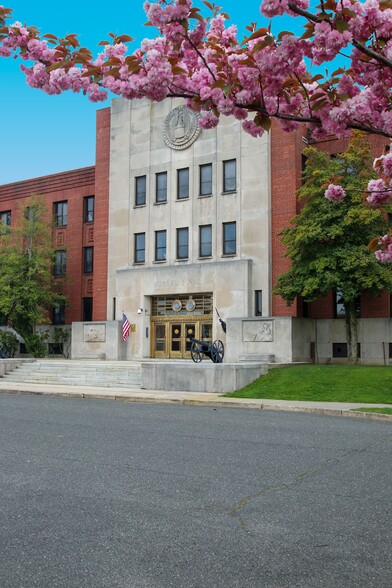 1000 Sanger Ave, Oceanport, NJ à louer - Photo du bâtiment - Image 1 de 8