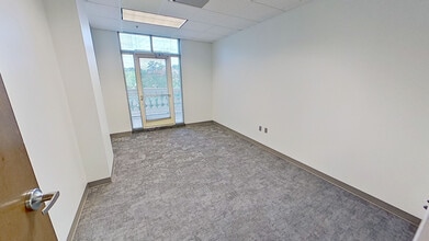 7930 W Kenton Cir, Huntersville, NC for lease Building Photo- Image 1 of 4