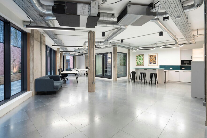57 Chamber St, Londres à louer - Photo du bâtiment - Image 3 de 11