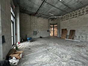 301 1st St S, Saint Petersburg, FL for lease Interior Photo- Image 1 of 2
