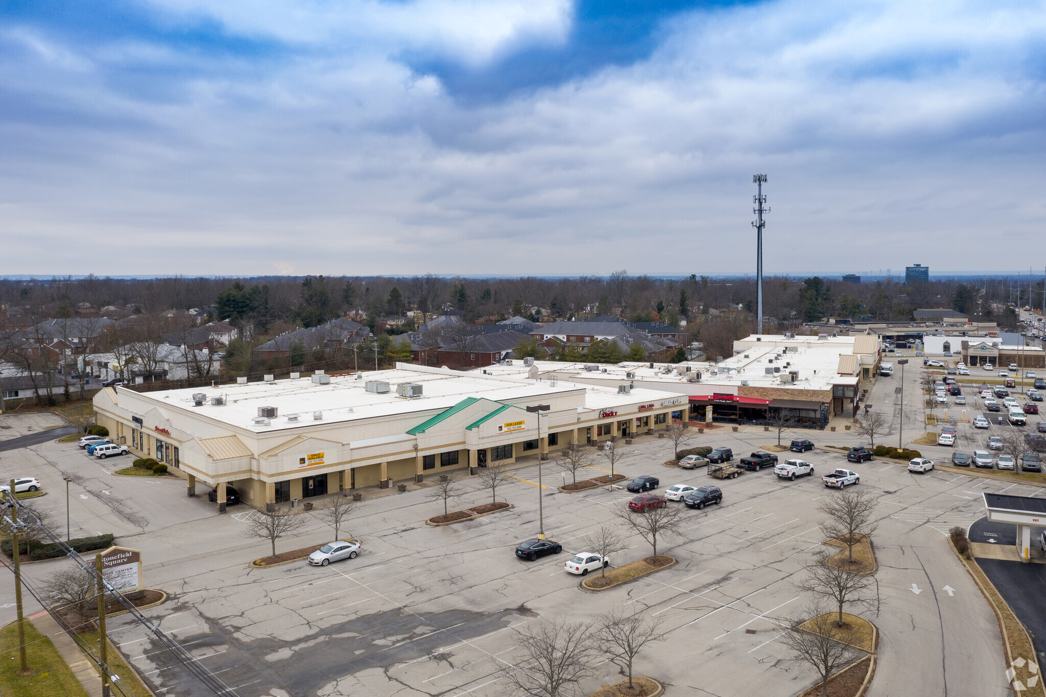 10402-10482 Shelbyville Rd, Louisville, KY for lease Primary Photo- Image 1 of 11