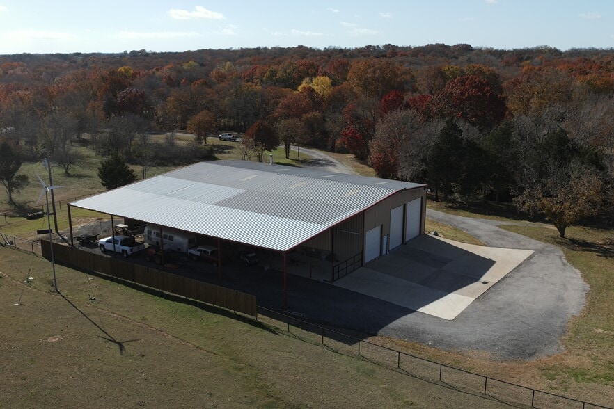 5350 County Road 406, Grandview, TX for lease - Building Photo - Image 2 of 11