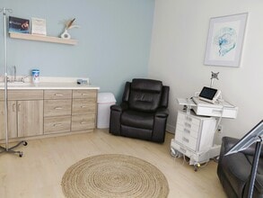 275 W 200 N, Lindon, UT for lease Interior Photo- Image 2 of 5