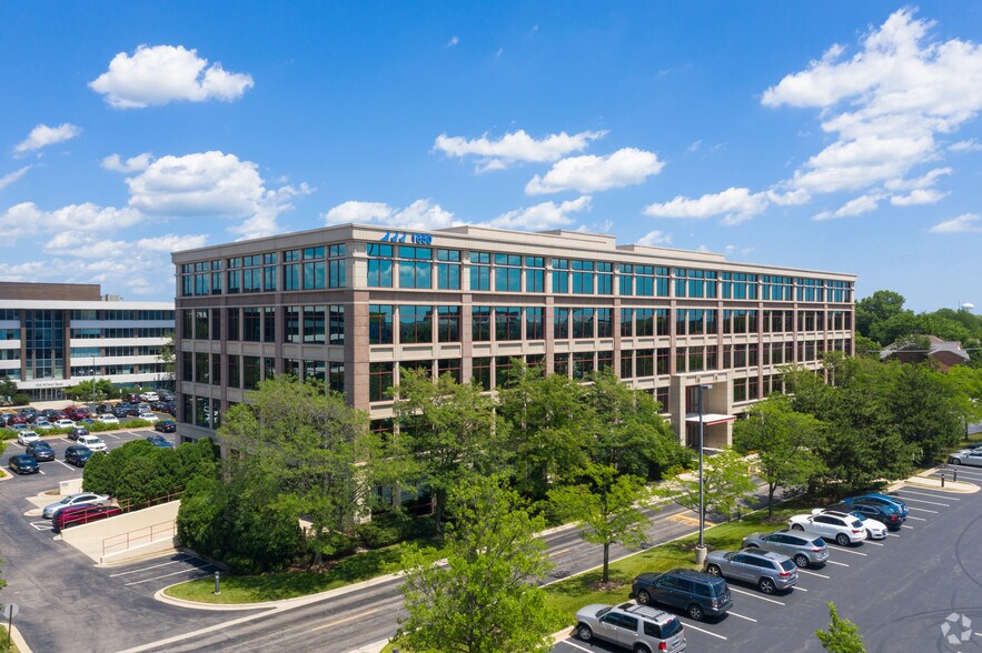 1650 Lake Cook Rd, Deerfield, IL à louer - Photo du bâtiment - Image 3 de 19