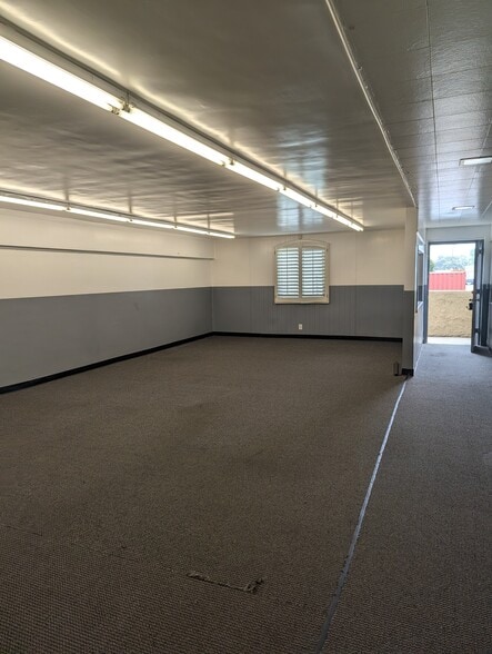 2301-2323 W 190th St, Redondo Beach, CA for lease - Building Photo - Image 2 of 14