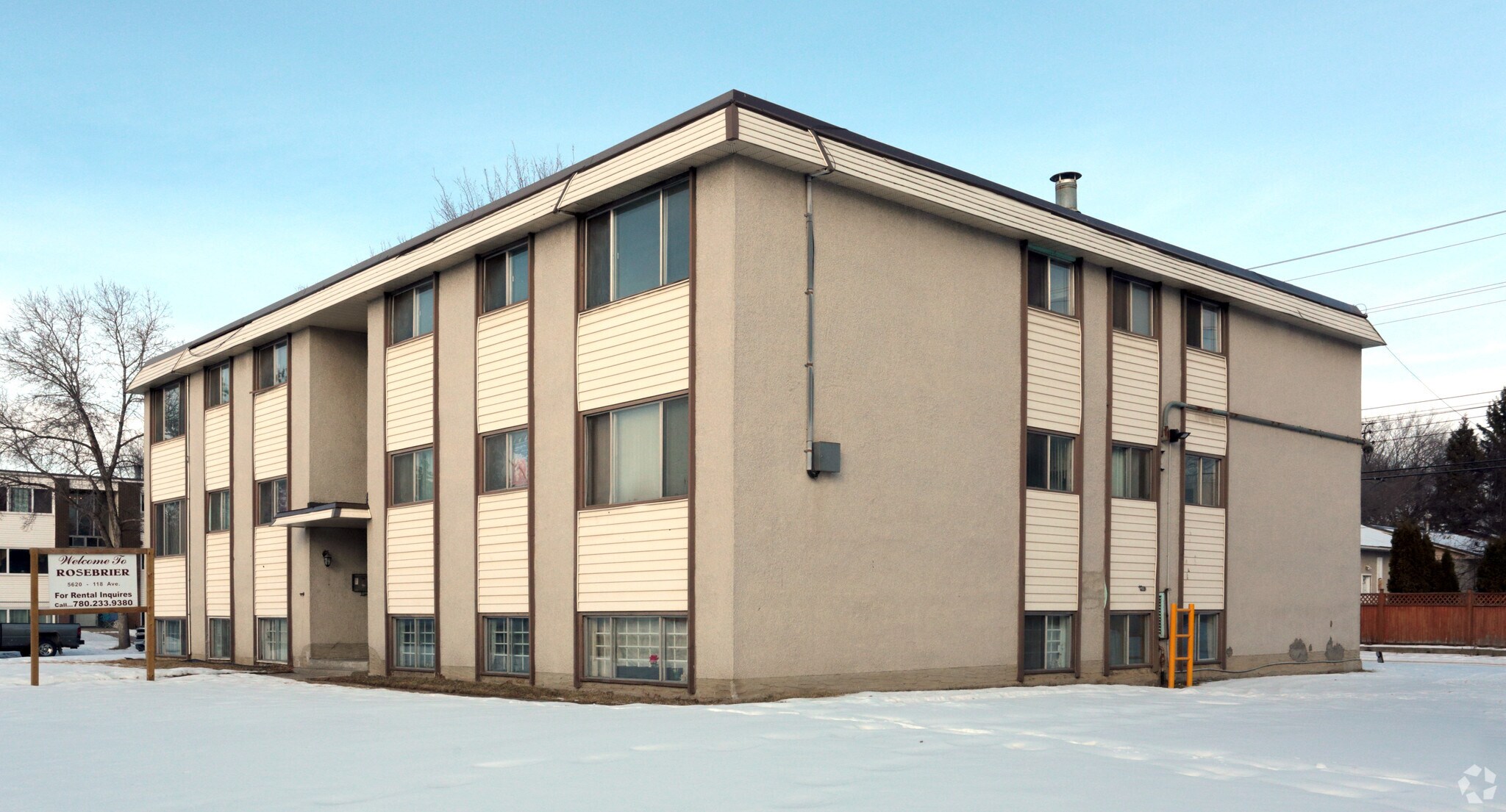 5620 118th Ave NW, Edmonton, AB à vendre Photo principale- Image 1 de 1