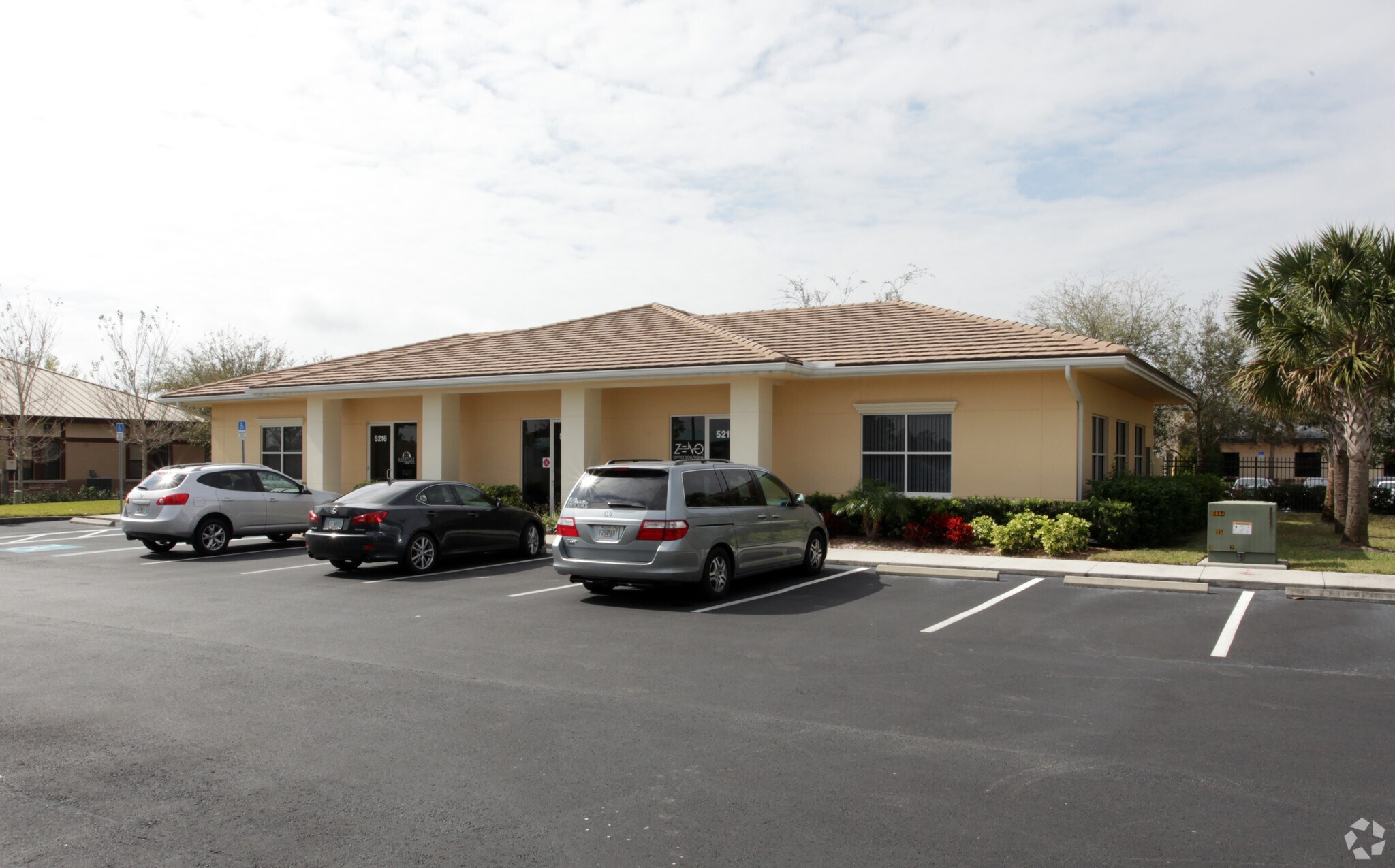 5212-5216 Paylor Ln, Sarasota, FL à louer Photo principale- Image 1 de 4