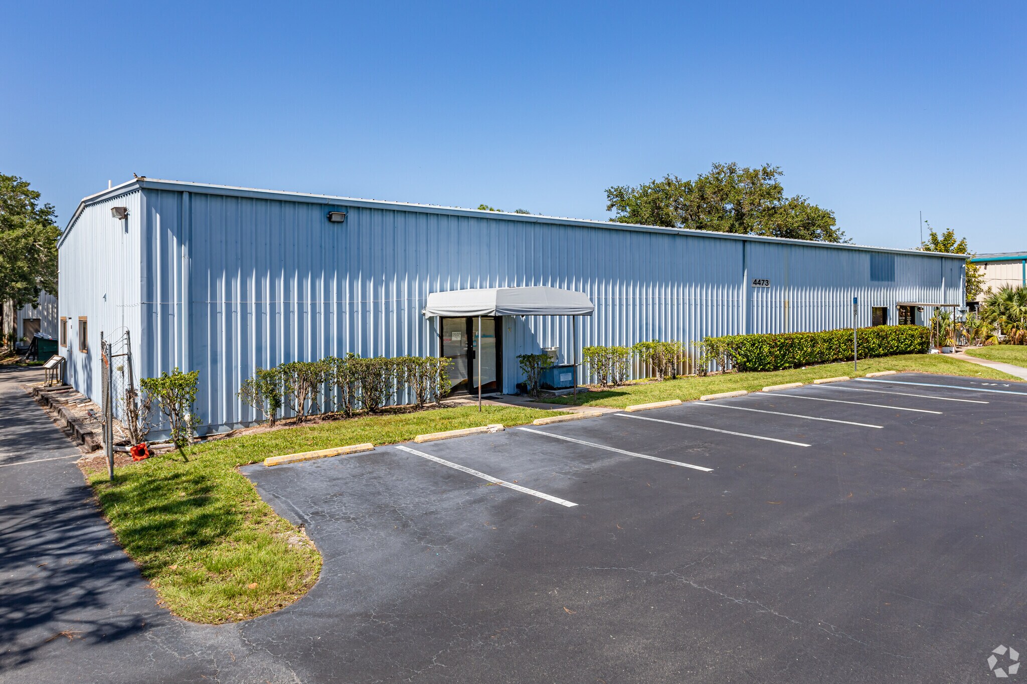 4473 Progress Ave, Naples, FL à louer Photo principale- Image 1 de 3