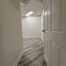 35325 Date Palm Dr, Cathedral City, CA for lease Interior Photo- Image 1 of 4