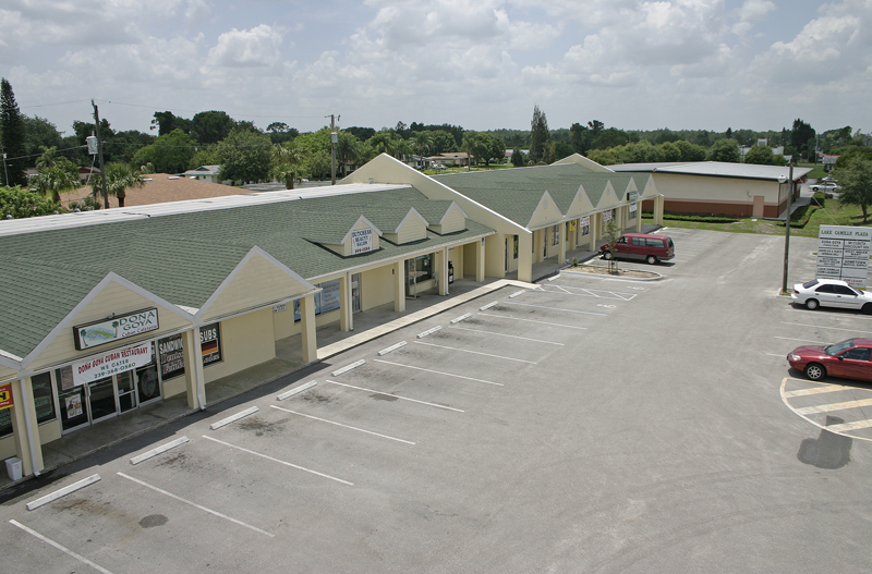 516-522 Joel Blvd, Lehigh Acres, FL à vendre - Photo du bâtiment - Image 1 de 1