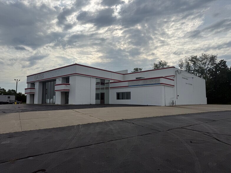 916 Commercial Dr, Richmond, KY for lease - Building Photo - Image 2 of 19