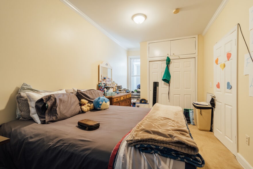 804 Broadway, Bayonne, NJ à vendre - Photo du bâtiment - Image 3 de 34