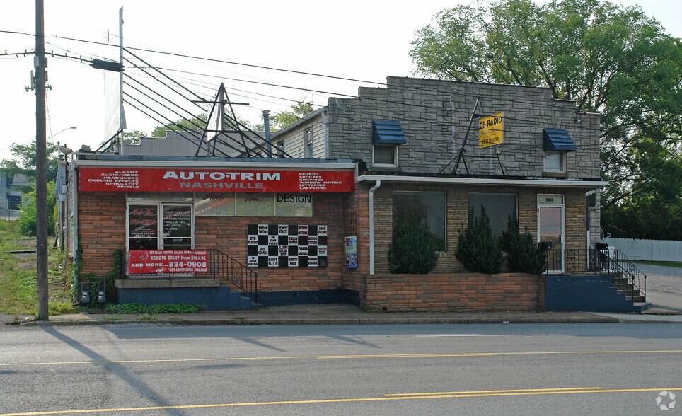 606 Fesslers Ln, Nashville, TN à vendre - Photo principale - Image 1 de 5