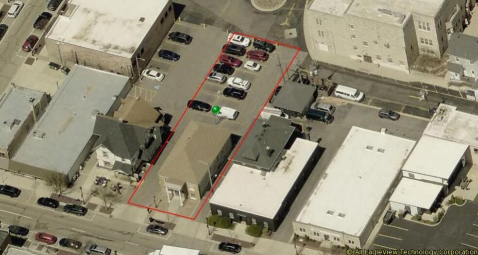 117-121 W. Wesley St, Wheaton portfolio of 2 properties for sale on LoopNet.ca - Aerial - Image 3 of 3