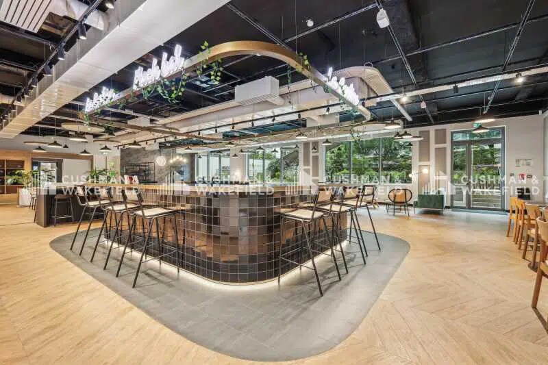 Office in Issy-les-Moulineaux for lease Interior Photo- Image 1 of 14