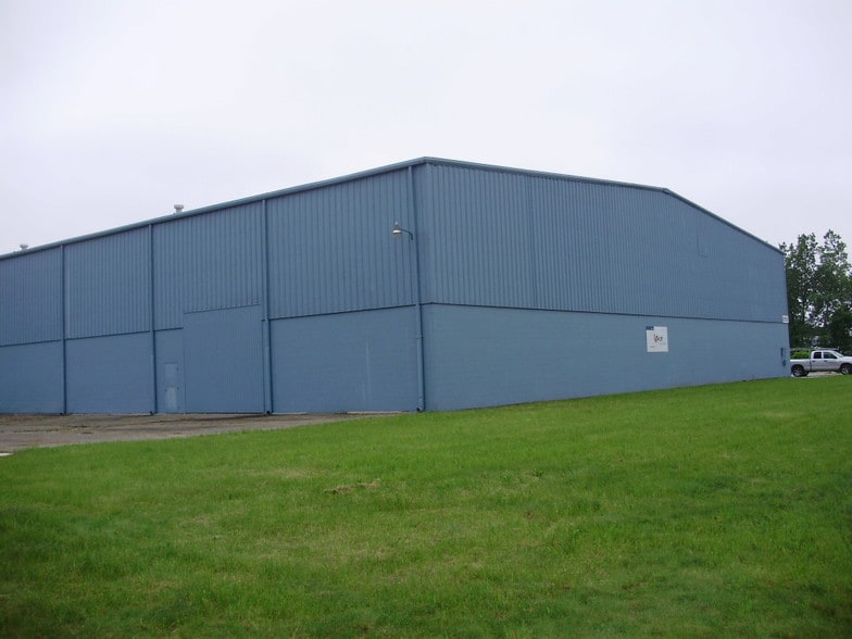 69156 US 131, White Pigeon, MI for lease - Building Photo - Image 1 of 2