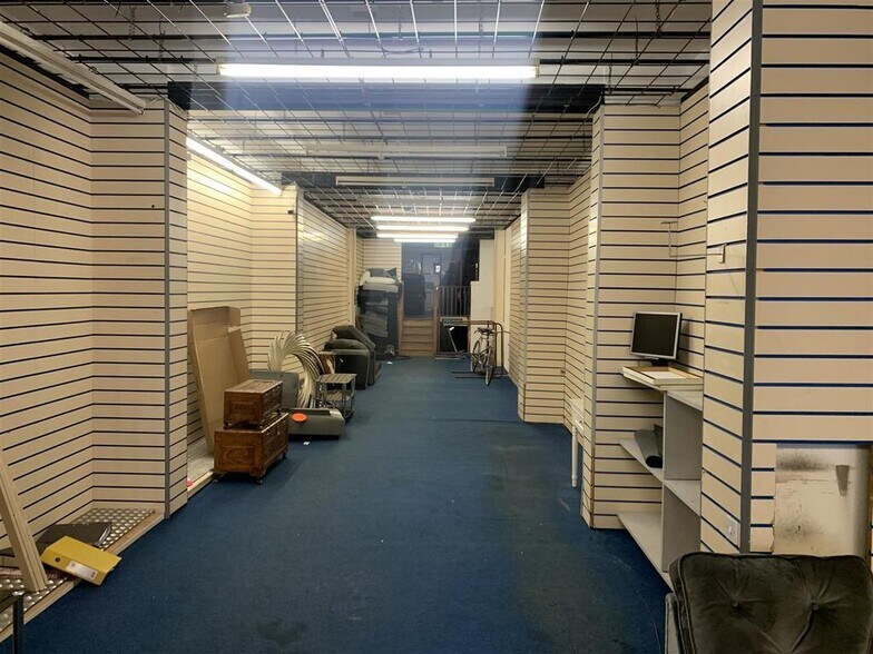 33 London Rd, Grantham à louer - Photo du bâtiment - Image 2 de 3