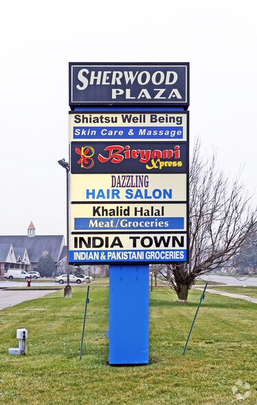 34700-34730 Dequindre Rd, Sterling Heights, MI à vendre - Photo du bâtiment - Image 3 de 5