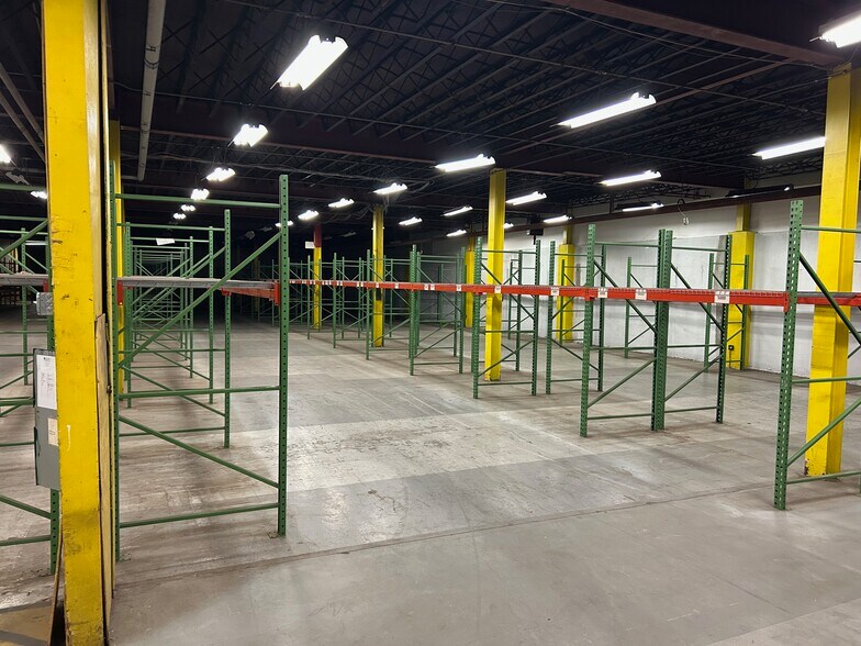 93 Broadway, Menands, NY à vendre - Photo intérieure - Image 3 de 19