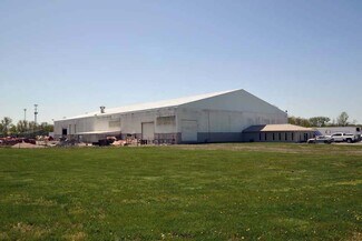 Plus de détails pour 450 E Illinois Ave, Benton, IL - Industriel à vendre