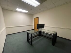 1701 Sunset Ave, Rocky Mount, NC à vendre Photo intérieure- Image 1 de 4