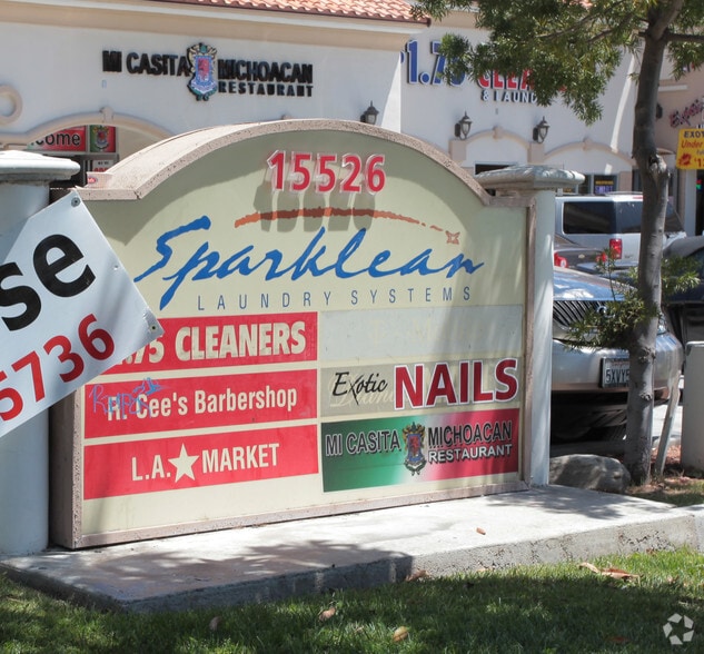 15526 Paramount Blvd, Paramount, CA for lease - Building Photo - Image 2 of 3