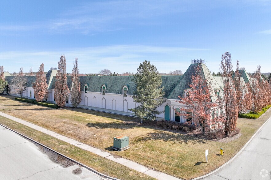 455 Magna Dr, Aurora, ON à vendre - Photo principale - Image 1 de 1