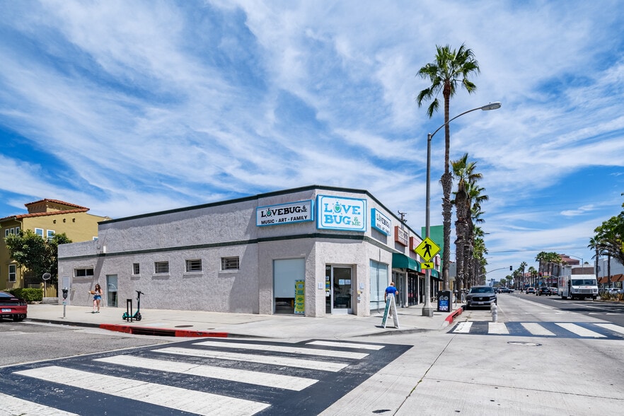 1201-1211 Wilshire Blvd, Santa Monica, CA for sale - Building Photo - Image 3 of 8