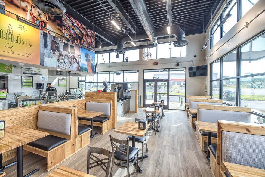 5028 Southport Crossing Way, Southport, NC à louer - Photo intérieure - Image 3 de 9