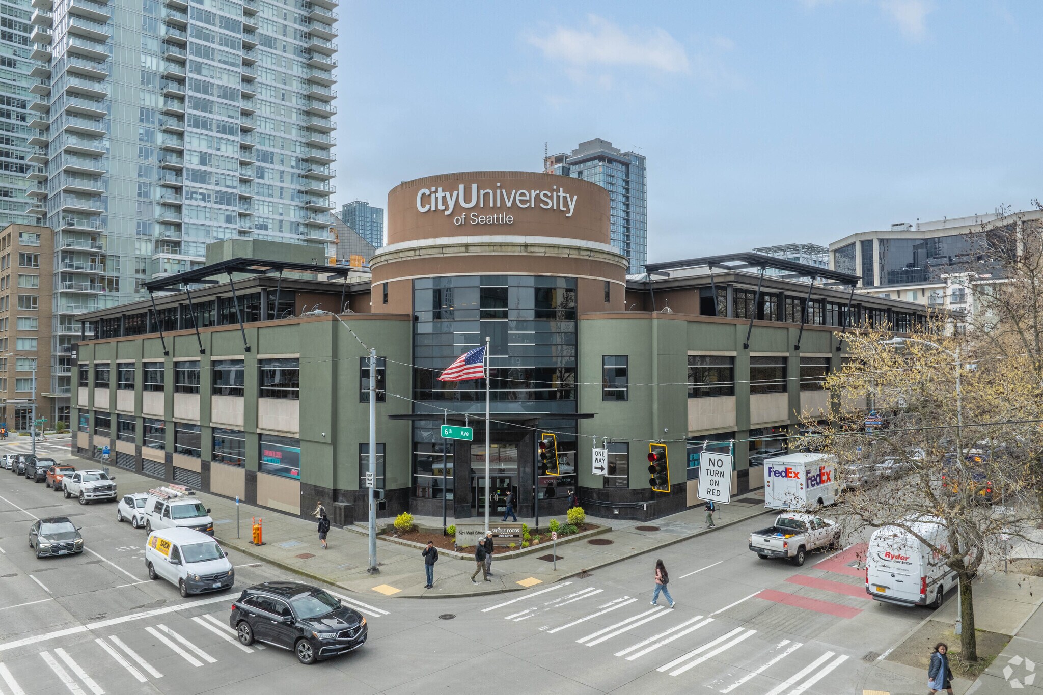 521 Wall St, Seattle, WA à louer Photo du bâtiment- Image 1 de 9