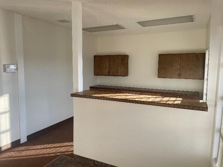 850-862 Lancaster Dr SE, Salem, OR à vendre - Photo intérieure - Image 3 de 7