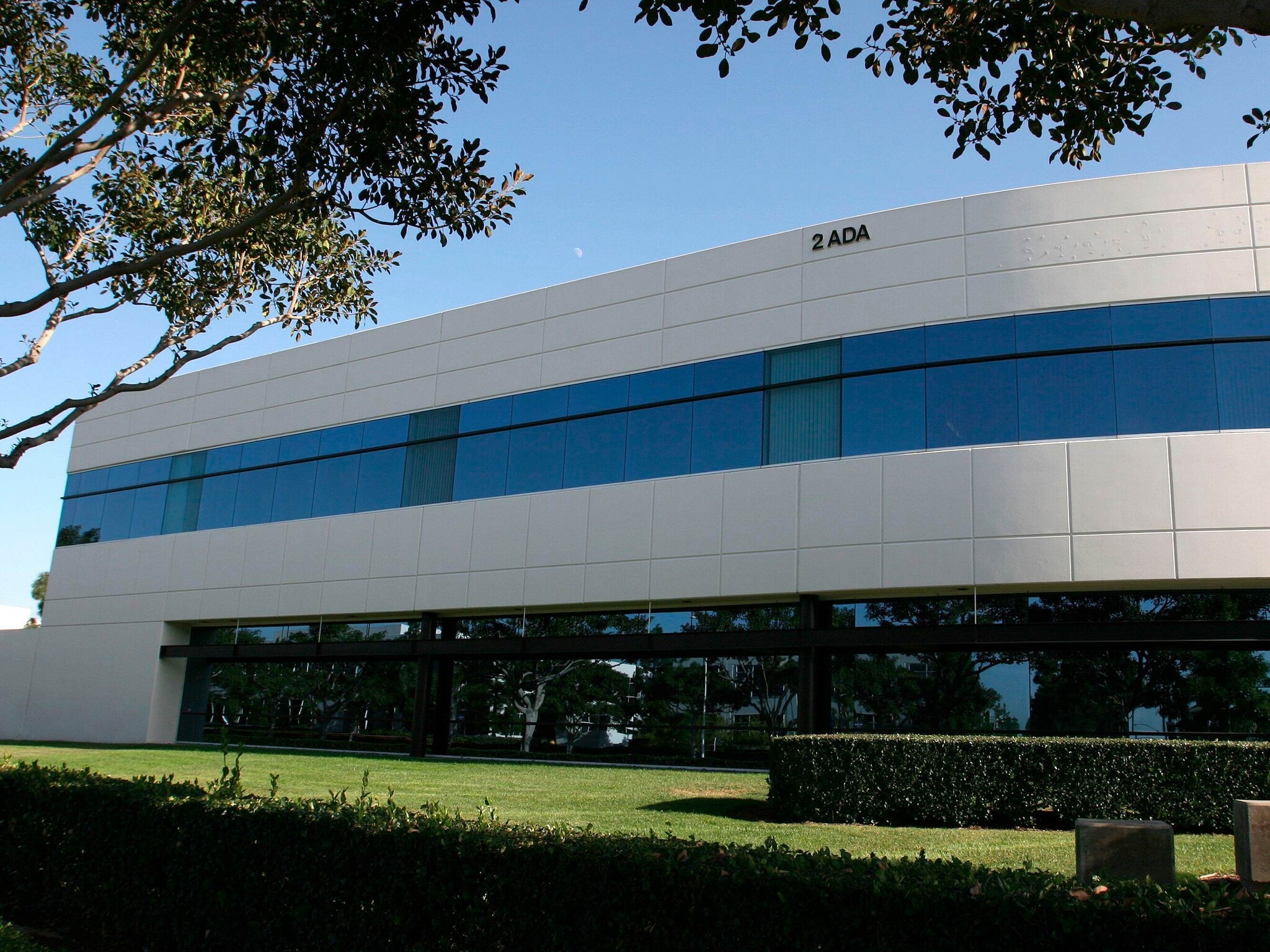 2 Ada, Irvine, CA for lease Building Photo- Image 1 of 4