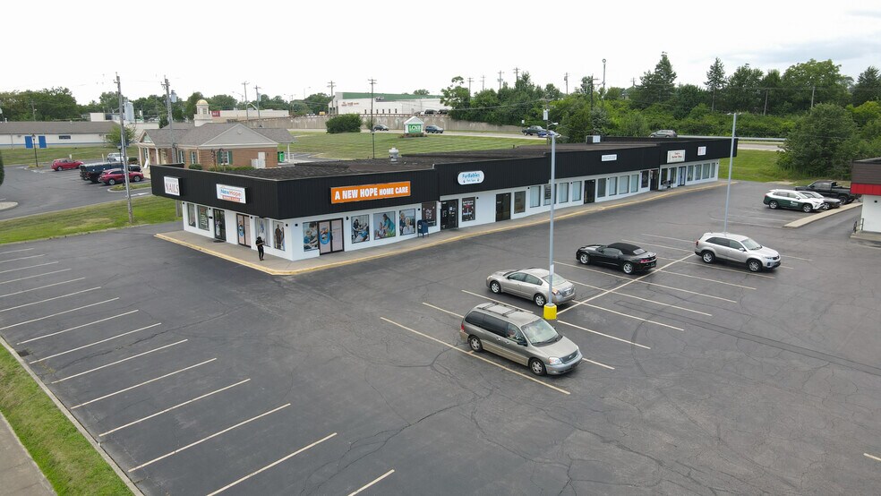 4462-4498 Marie Dr, Middletown, OH à louer - Photo du bâtiment - Image 3 de 3