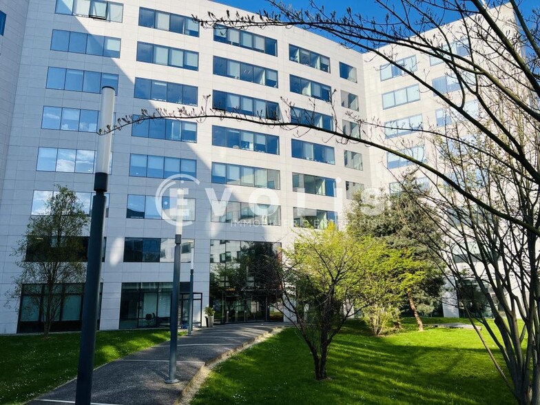 13 Boulevard Du Mont D'Est, Noisy-le-Grand for lease - Building Photo - Image 1 of 14