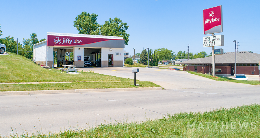 2441 4th St SW, Mason City, IA à vendre - Photo du bâtiment - Image 1 de 1