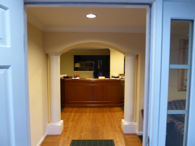 961 Ygnacio Valley Rd, Walnut Creek, CA à louer - Photo du bâtiment - Image 3 de 11