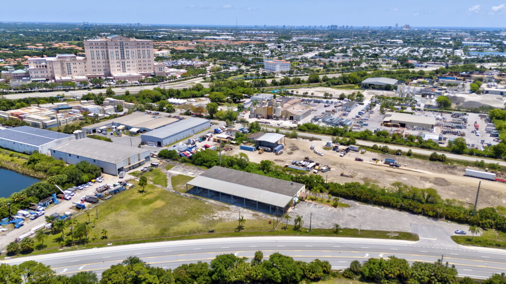 7030 N Haverhill Rd, Riviera Beach, FL for lease - Aerial - Image 2 of 8