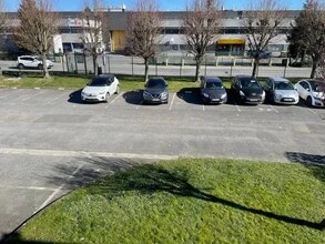 Flex in Le Mesnil-Amelot for lease Building Photo- Image 1 of 9