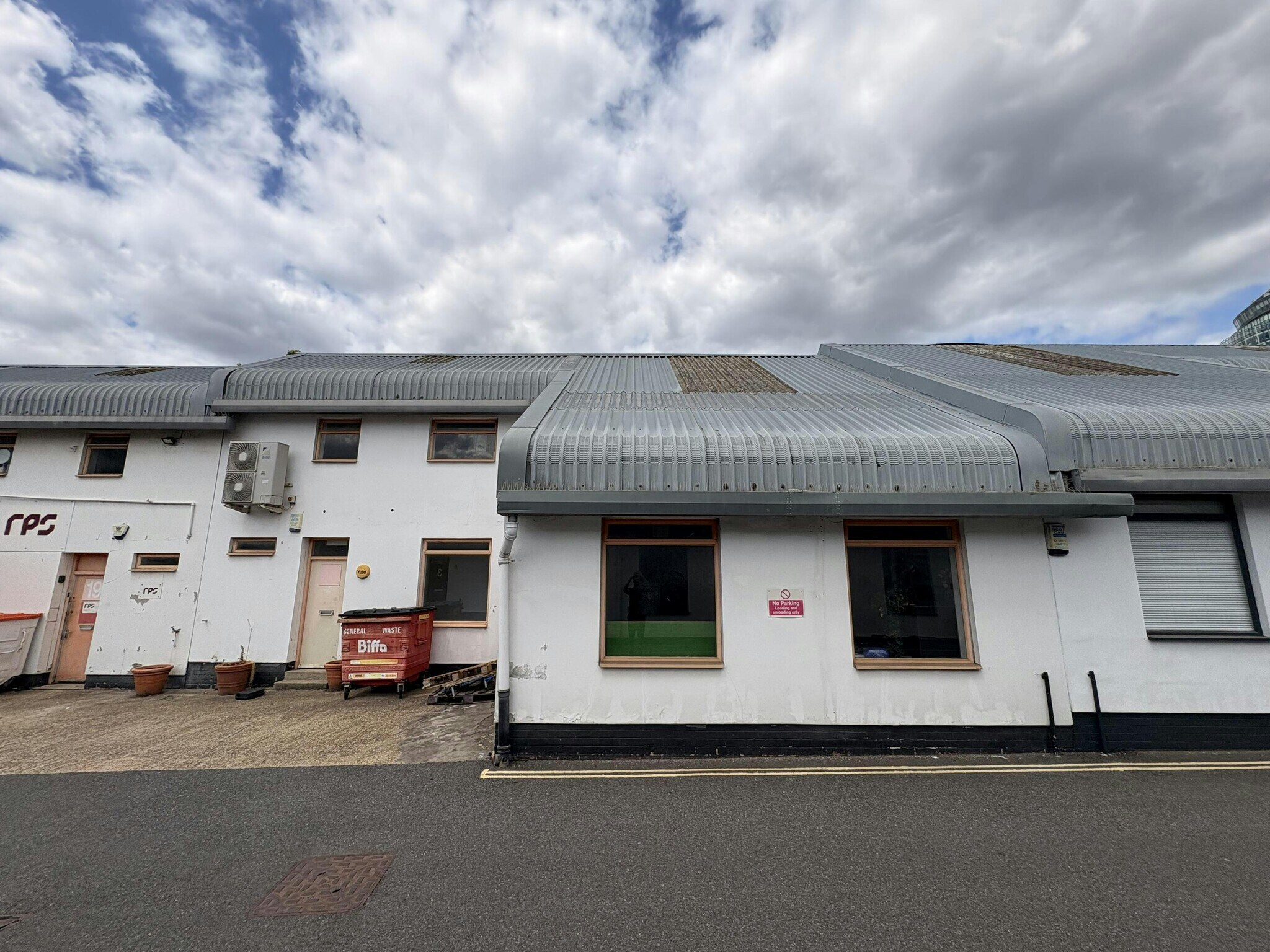 Brook Ln N, Brentford à vendre Photo du bâtiment- Image 1 de 1