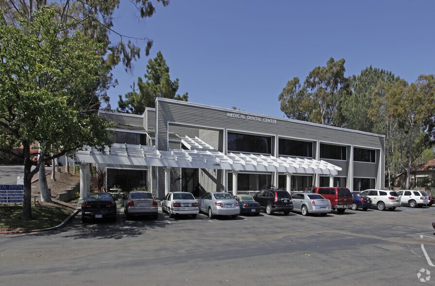 2602-2690 Del Mar Heights Rd, Del Mar, CA à louer - Photo du bâtiment - Image 3 de 5