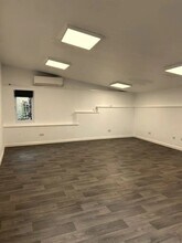Coombe Hill Rd, East Grinstead for lease Interior Photo- Image 2 of 2